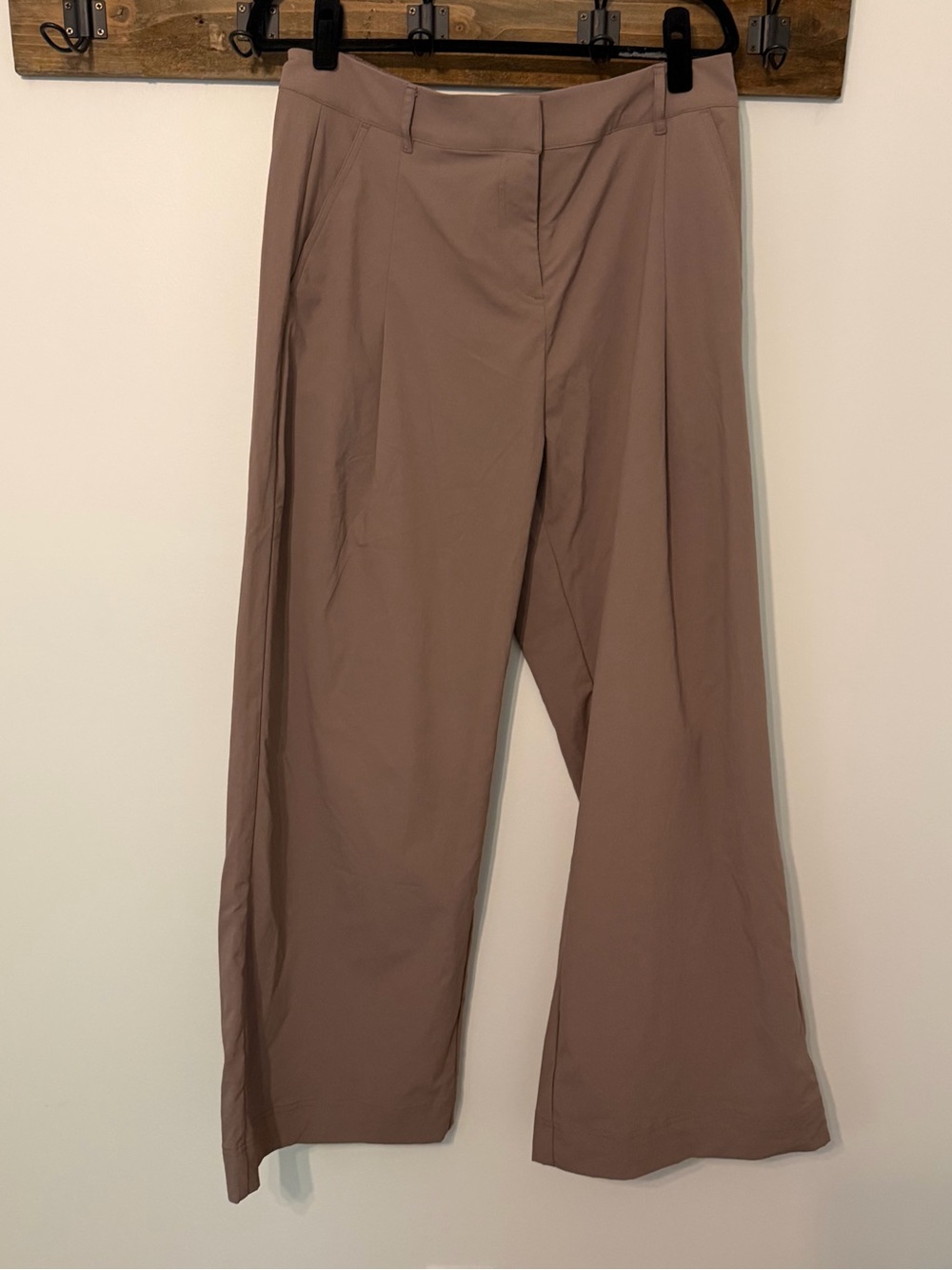 Fabletics High-Waisted Tailored Wide Leg Pants Brown Taupe Size L Work Casual